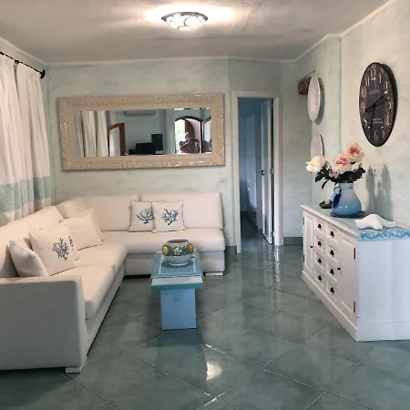 In Porto Istana Apartment *